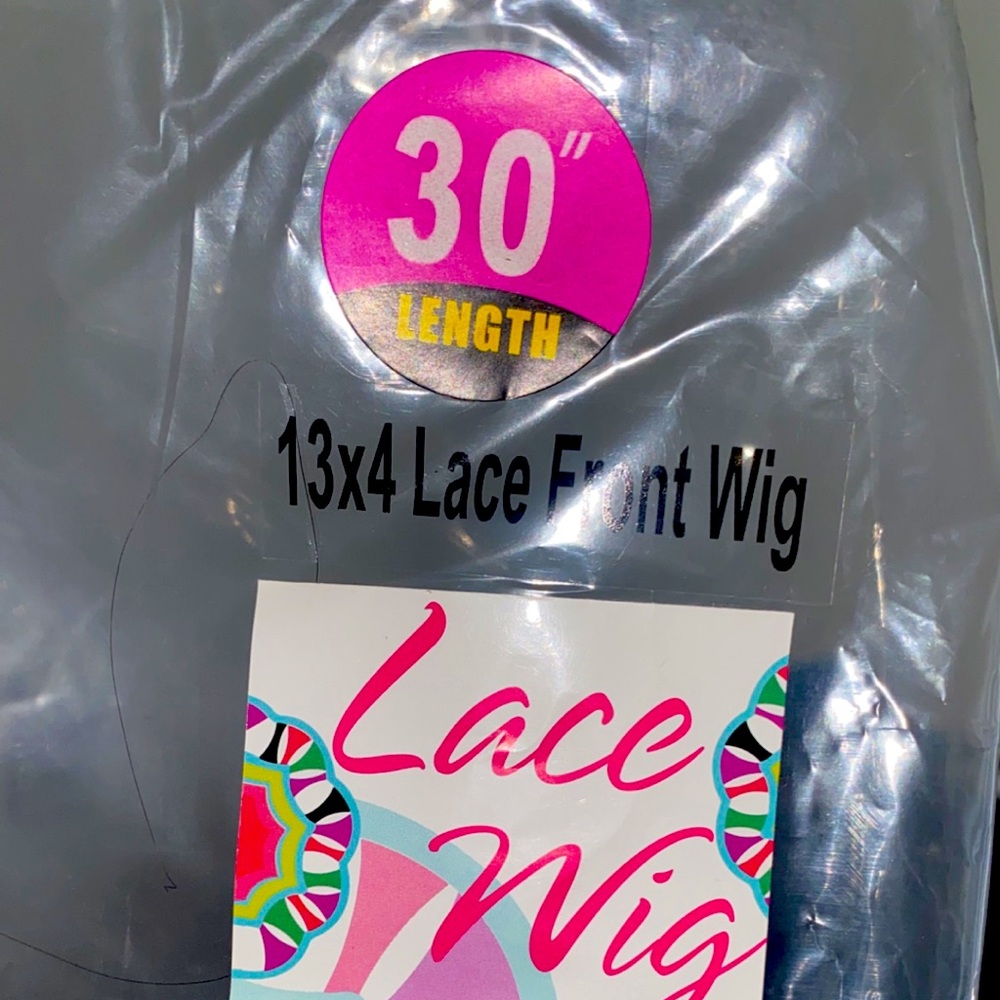 30 inch lace wig NEVERRRR worn